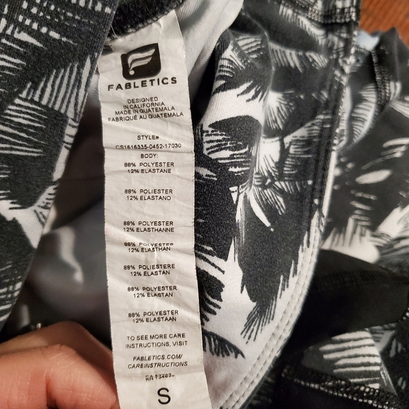 Fabletics Palm Tree Black Cropped Leggings - Picture 7 of 7